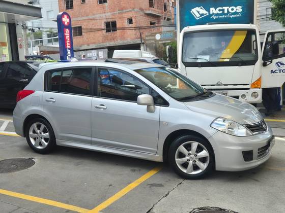 NISSAN TIIDA 1.8 SL 16V FLEX 4P AUTOMÁTICO
